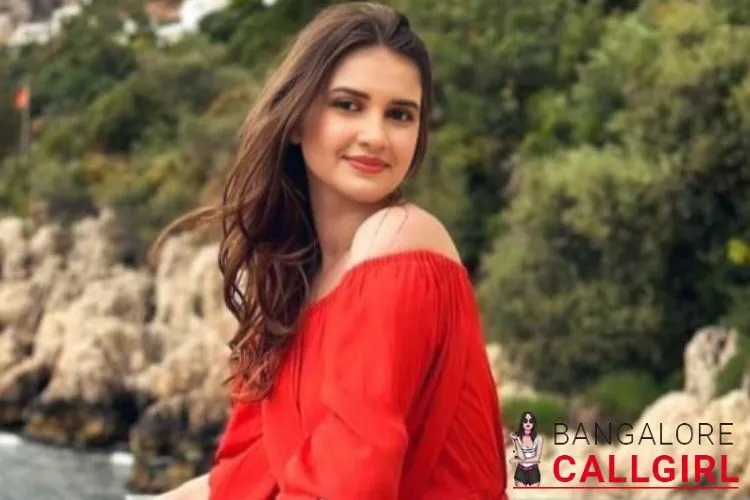 effective-communication-lead-to-a-joyous-experience